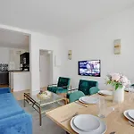 Modern 3-Bedroom Apartment 6 Guests Paris Centre